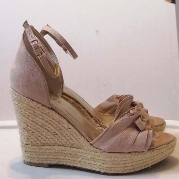 Guess wedges - Picture 3 of 4